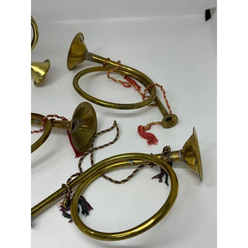 VTG Brass Trumpet Horns‎ Christmas Decor Set 4 Gold Tone Poinsettia Wreath 4
